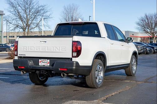 Platinum White Pearl 2026 Honda Ridgeline RTL
