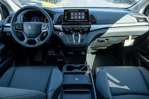 Platinum White Pearl 2026 Honda Odyssey EX-L