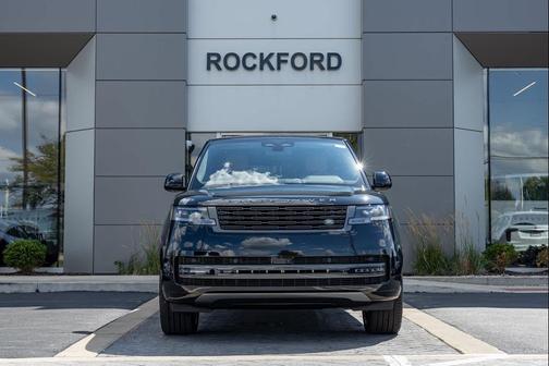 2025 Land Rover Range Rover P530 SE 7 Seat