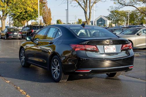 2017 Acura TLX w/Technology Package