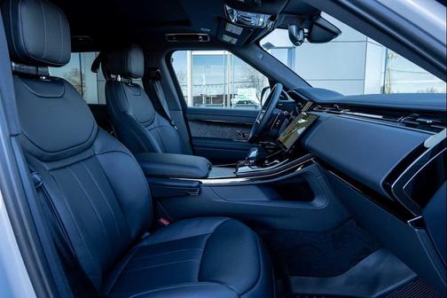 2026 Land Rover Range Rover Sport SE