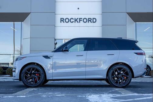 2026 Land Rover Range Rover Sport SE