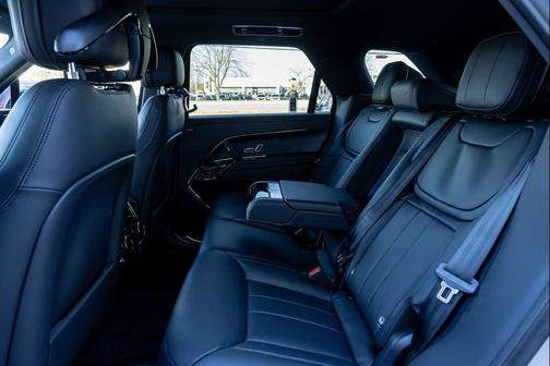 2026 Land Rover Range Rover Sport SE