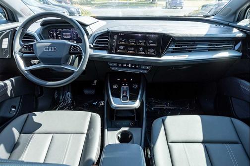 2025 Audi Q4 e-tron Premium Plus 55 quattro