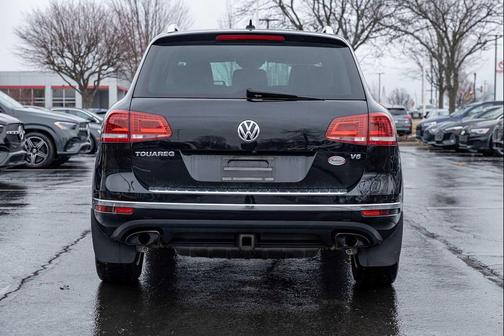 2016 Volkswagen Touareg VR6 Sport