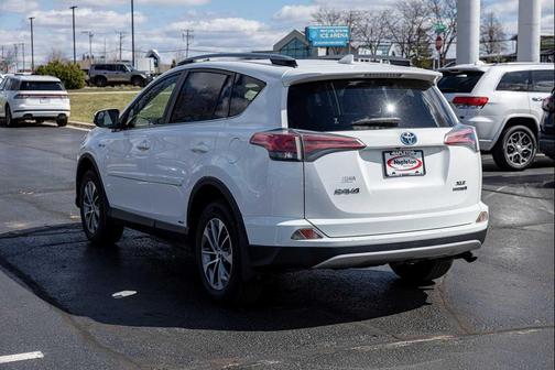 2017 Toyota RAV4 Hybrid XLE