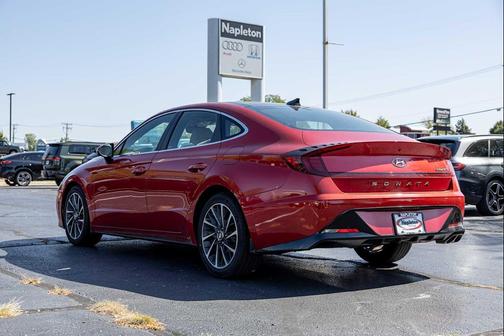 2022 Hyundai SONATA Limited