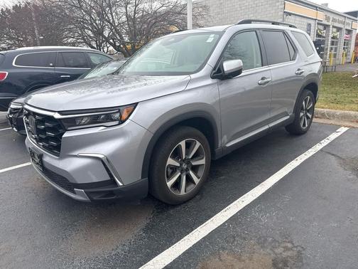 2023 Honda Pilot AWD Elite