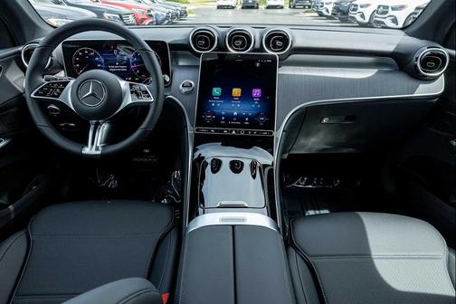 BLACK 2026 Mercedes-Benz GLC 300 4MATIC