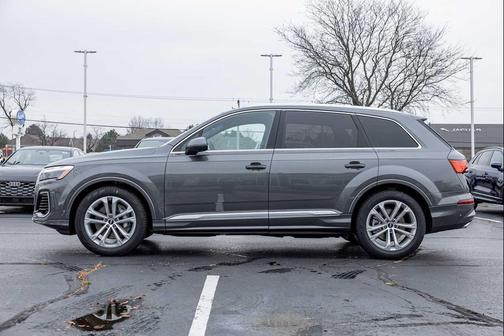 2026 Audi Q7 55 Premium Plus