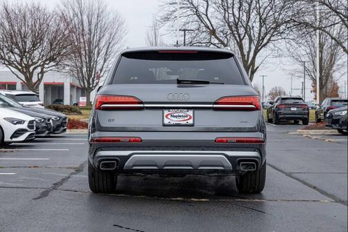 2026 Audi Q7 55 Premium Plus