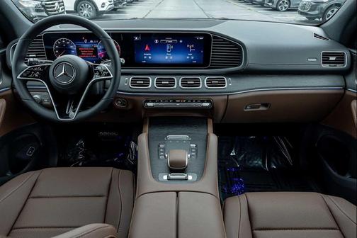 2026 Mercedes-Benz GLS 450 4MATIC