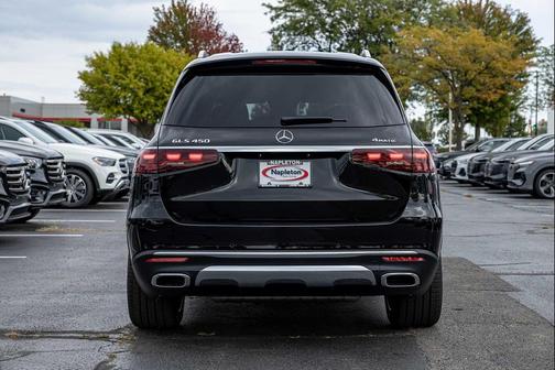 2026 Mercedes-Benz GLS 450 4MATIC