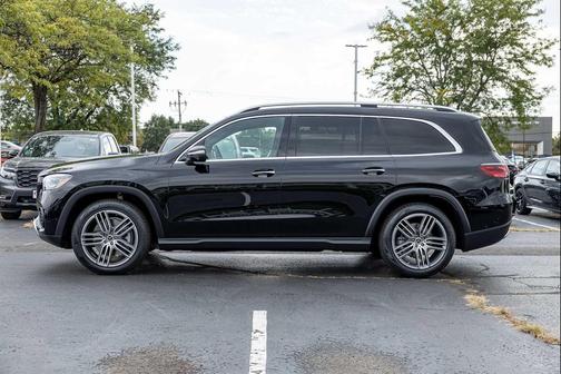 2026 Mercedes-Benz GLS 450 4MATIC