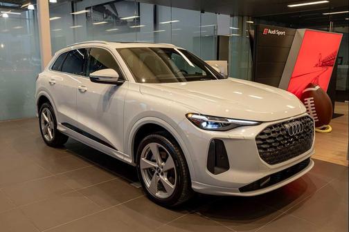 2025 Audi Q5 Premium Plus TFSI quattro S tronic