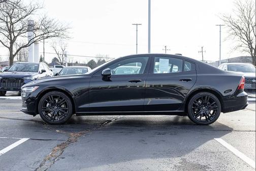 2023 Volvo S60 B5 Plus Black Edition