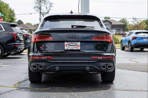 Mythos Black Metallic 2023 Audi SQ5 3.0T Premium Plus