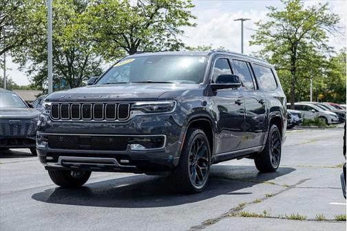 2023 Jeep Wagoneer L Series III 4x4