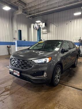 Carbonized Gray Metallic 2022 Ford Edge Titanium