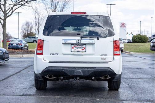 Taffeta White 2015 Honda Pilot LX