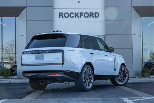 2025 Land Rover Range Rover P400 SE