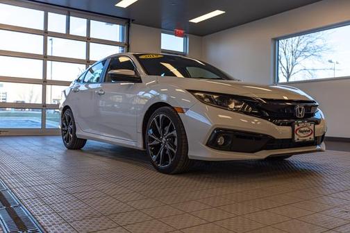 Photo 1 of 23 of 2019 Honda Civic Sport