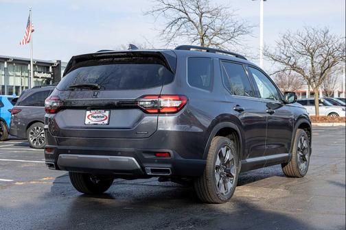2026 Honda Pilot Touring 8-Passenger