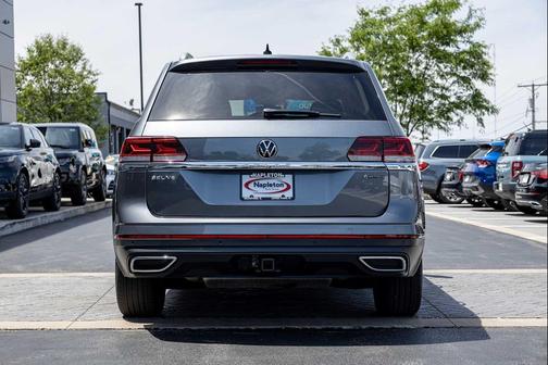 Platinum Gray Metallic 2023 Volkswagen Atlas 3.6L SEL