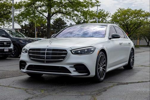 MANUFAKTUR Cashmere White Magno 2022 Mercedes-Benz S-Class 4MATIC