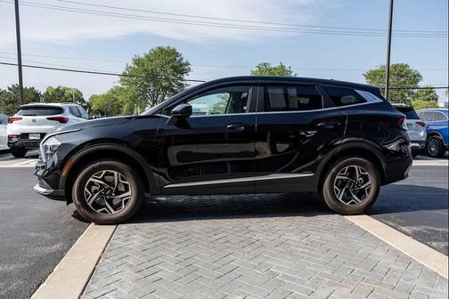 Fusion Black 2023 Kia Sportage LX