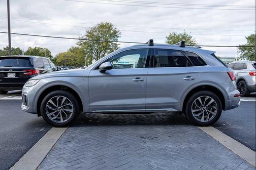 2024 Audi Q5 45 S line Premium Plus