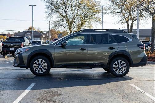 2025 Subaru Outback Premium