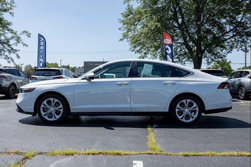 Platinum White Pearl 2024 Honda Accord LX 1.5T