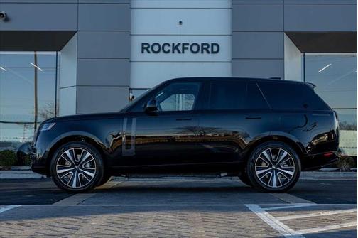 2025 Land Rover Range Rover P550e SE