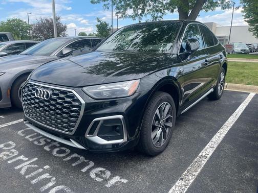 Mythos Black Metallic 2022 Audi Q5 45 S line Premium Plus