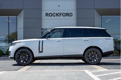2025 Land Rover Range Rover P400 SE 7 Seat