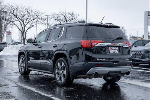 2017 GMC Acadia SLT-2