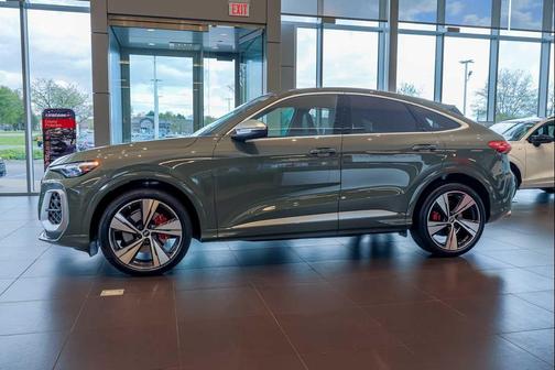 District Green Metallic 2026 Audi SQ5 3.0T Premium Plus