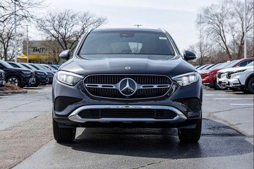 Graphite Grey Metallic 2026 Mercedes-Benz GLC 300 4MATIC