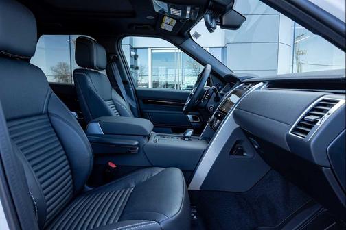 2026 Land Rover Discovery S