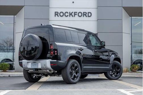 2025 Land Rover Defender 110 P300