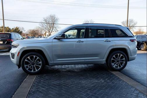 2022 Jeep Grand Cherokee Overland