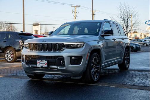 2022 Jeep Grand Cherokee Overland