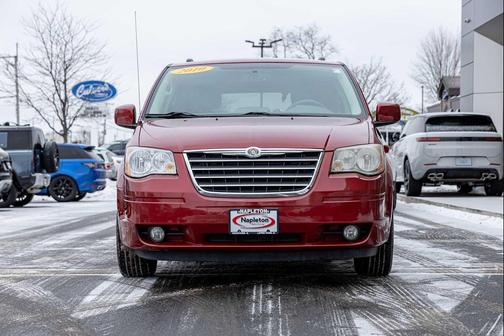 2010 Chrysler Town & Country Touring