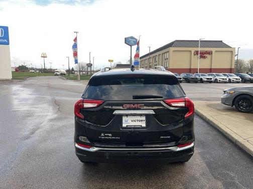 2023 GMC Terrain Denali