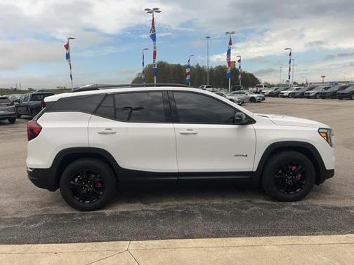 2023 GMC Terrain AWD AT4