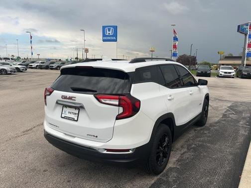 2023 GMC Terrain AWD AT4