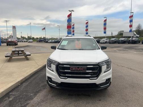 2023 GMC Terrain AWD AT4