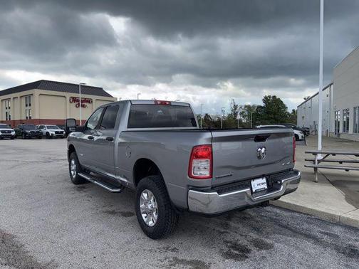 Billet Silver Metallic Clearcoat 2024 RAM 2500 Big Horn Crew Cab 4x4 6'4' Box