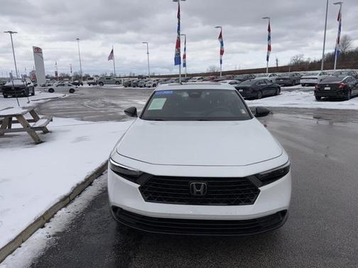 2023 Honda Accord Hybrid Base